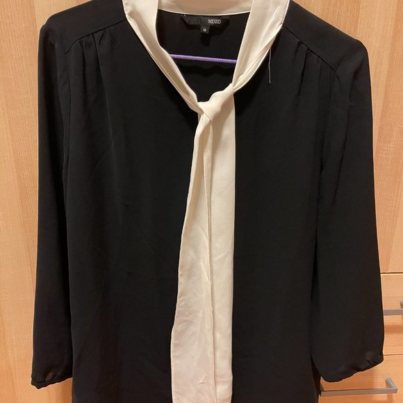 MIXXO Black Blouse w/ White Collar Tie Detail - Picture 1 of 3